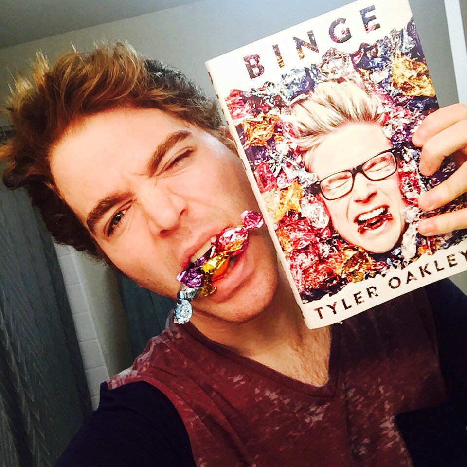 Shane Dawson on Twitter "Janice_Mendez_ tyleroakley queens*"