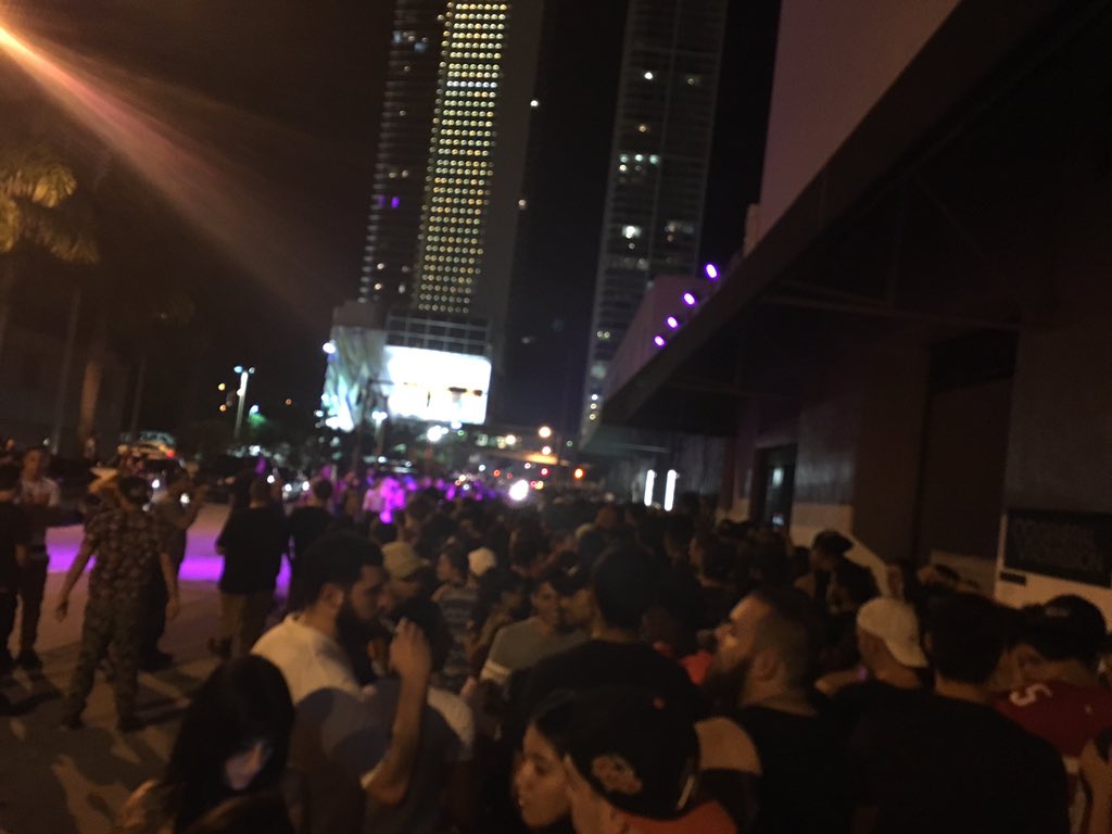 deejaypolar's tweet photo. How @djcarnage send out one email and all these people here! Damn. #carnage #AsocMiami https://t.co/xAJCqnJe7O