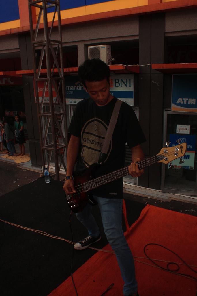 neverpanic12's tweet image. 