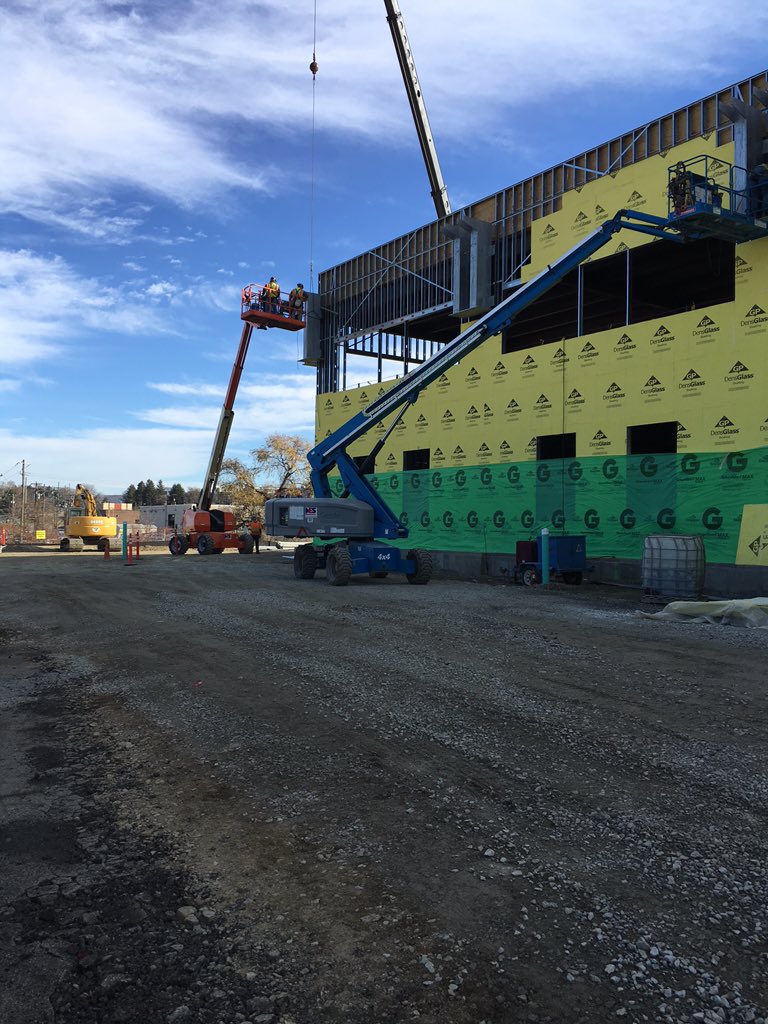 raskyrents's tweet photo. #nespotted UHS Vestal NY https://t.co/qh3v5c8LfV