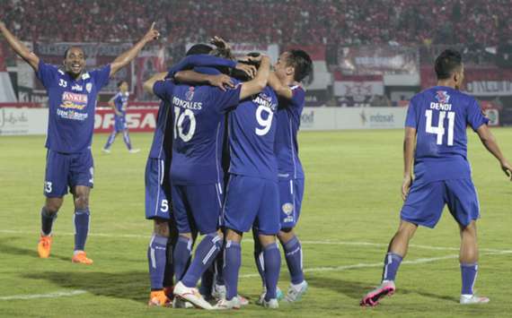 aremania_mb's tweet photo. PREVIEW Piala Jenderal Sudirman: Arema Cronus - Gresik United - https://t.co/XdOY21xIWf https://t.co/TQF63cbjMy