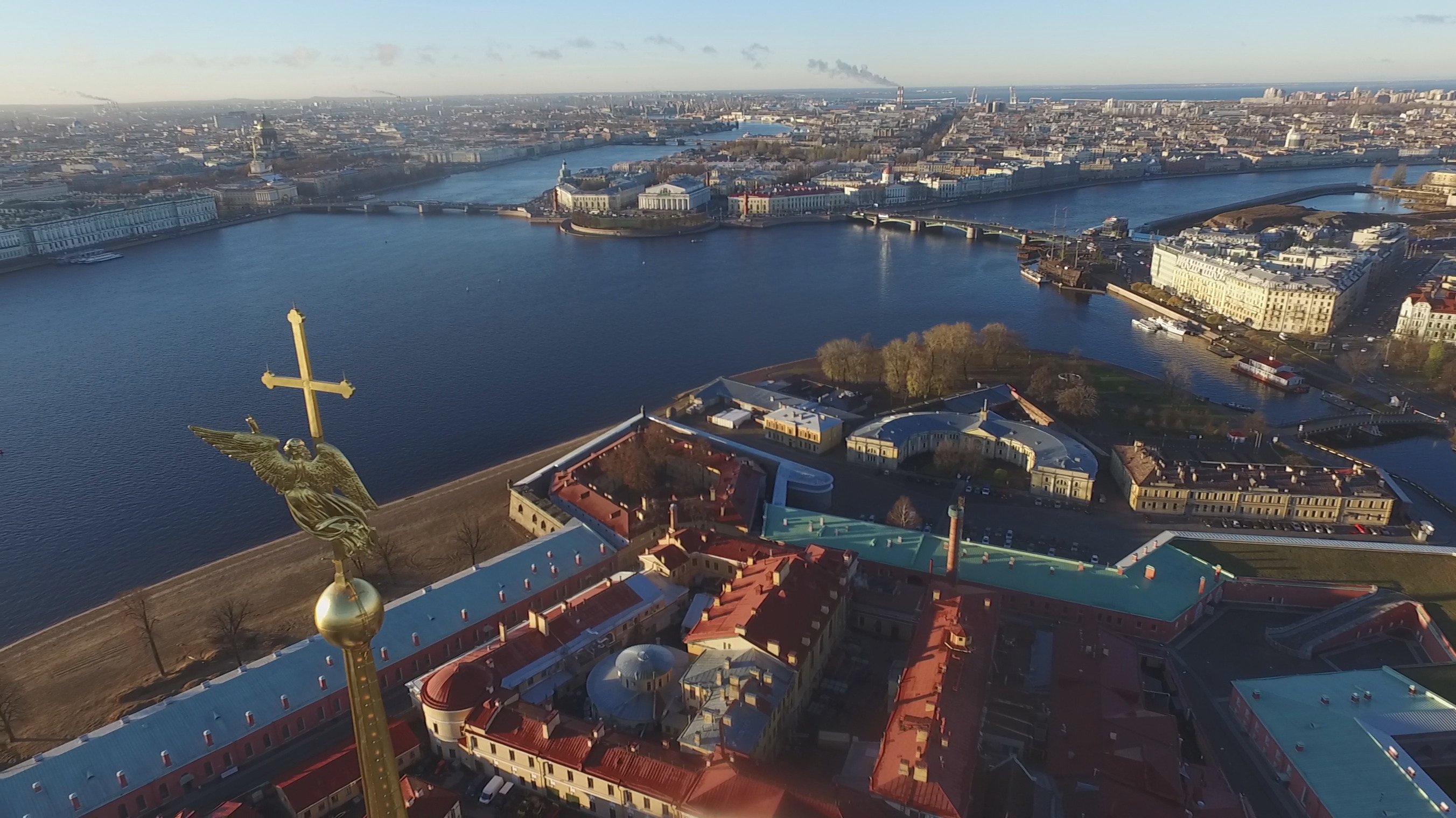 Петропавловская крепость в Санкт-Петербурге с высоты птичьего полета