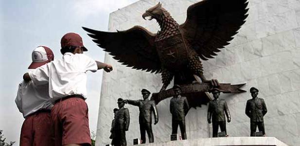 PASKIBRA SMAN 17 BKS tweet media
