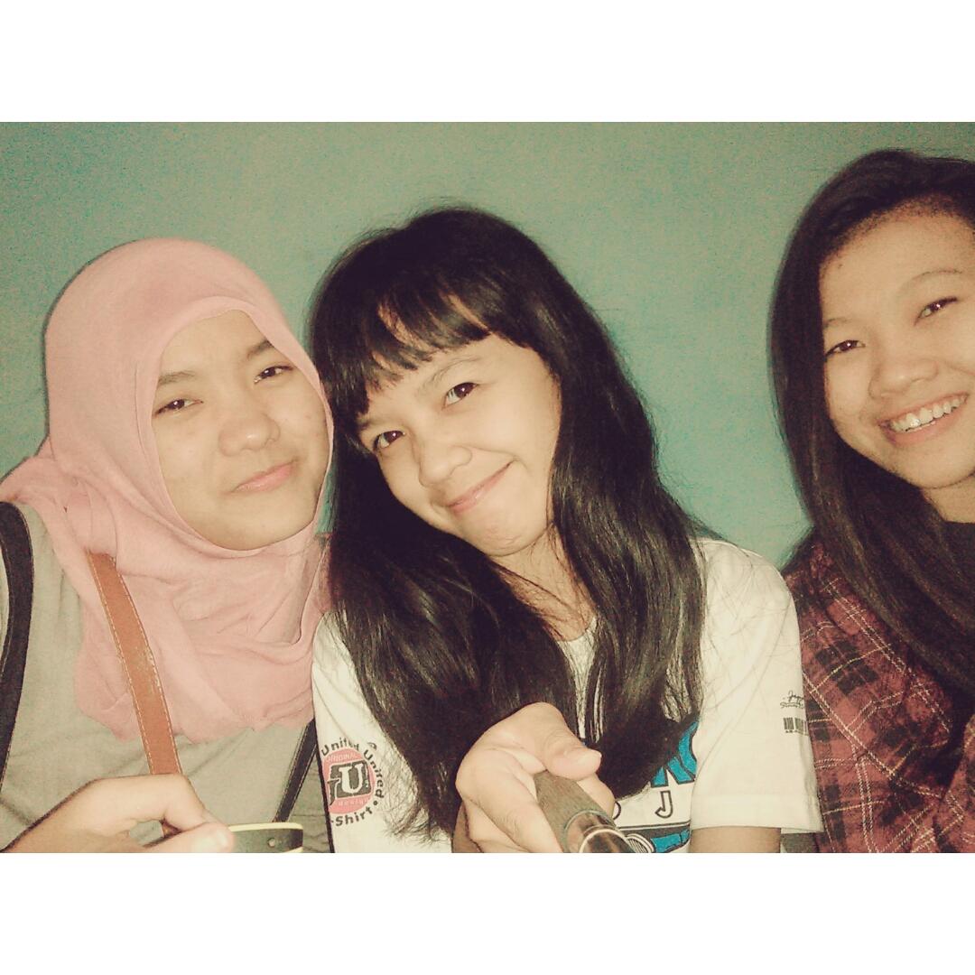 gsekar_arum's tweet photo. Selamat pagii teman" ku 😘😘😘😘 @Amifta18 @WidiTamara https://t.co/7t32PaLEeK