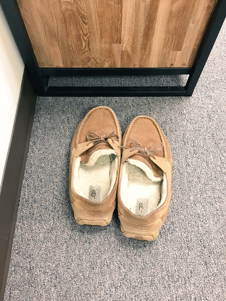 DBelloTitle's tweet photo. It must be fall in Southern Cal because our COO @andrew_acker is wearing slippers around the office #SoCalCold https://t.co/dSEZFlg8Kt