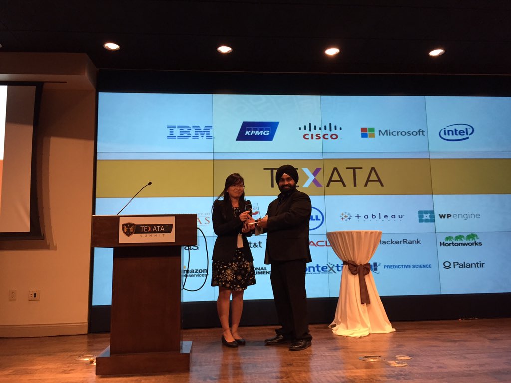 Texata's tweet photo. And the #TEXATA Big Data Anaytics World Champion for 2015 is.... KRISTIN NGUYEN from @HPLabs in Singapore. https://t.co/Mg1iId6Vxm
