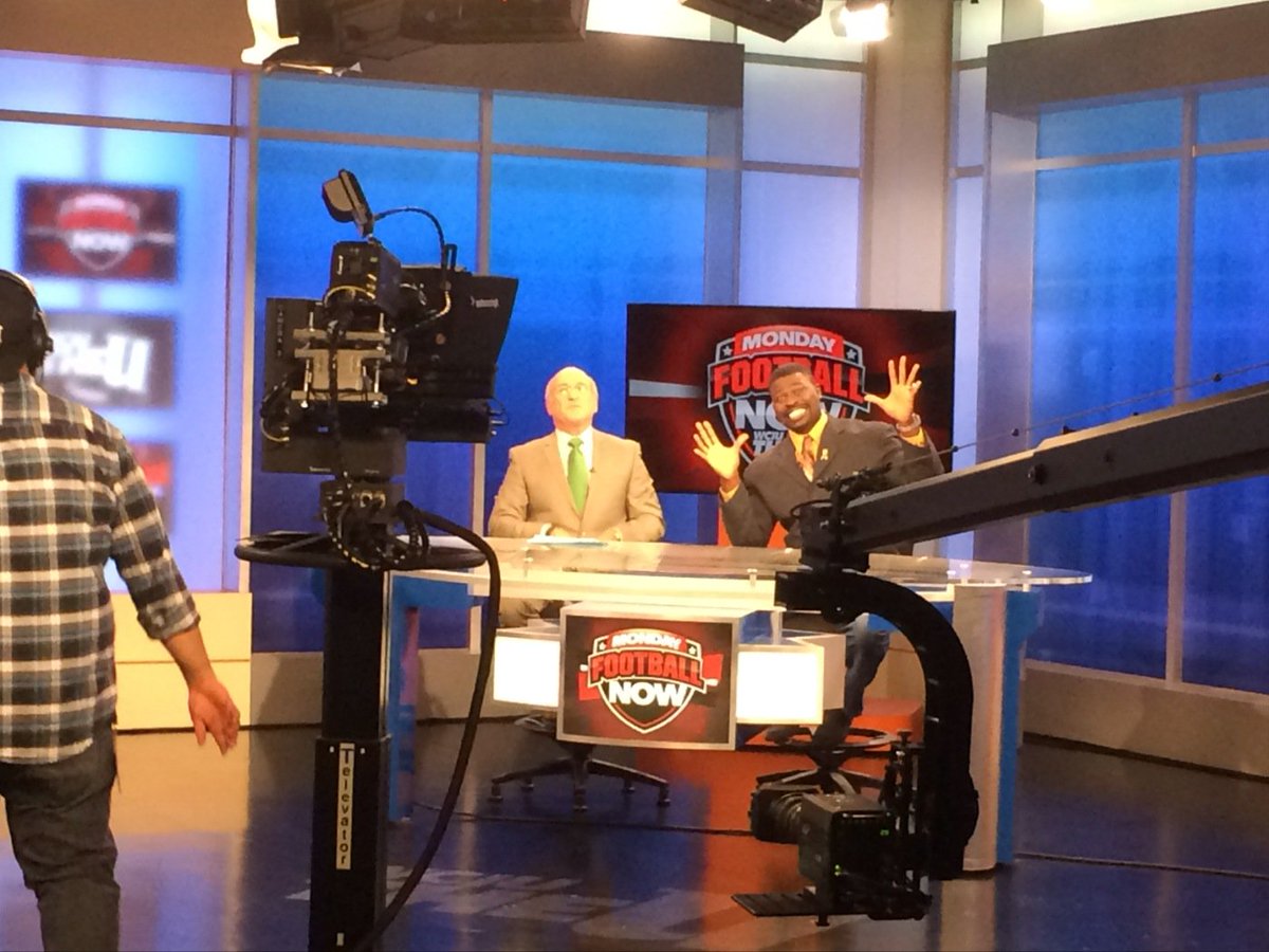 Fred Weintraub tweet media