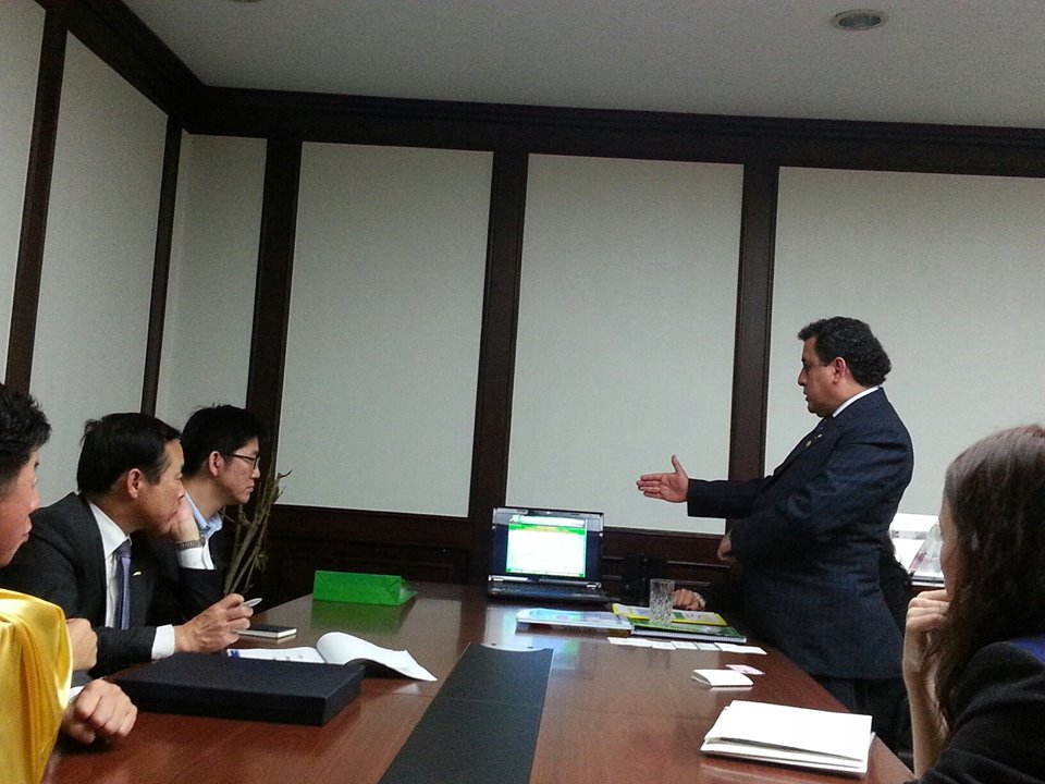 Solo uniéndonos a los mejores como Corea ,lograremos que Huanuco  desarrolle, imitando, aprendiendo e innovando.