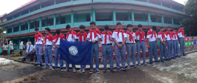 KappilahBBS's tweet photo. Selamat teman2 kappilah thn 2015/2016 tetap solid &amp; semakin semangat menjaga alam dgn buang sampah pada tempatnya. https://t.co/zeyKAt1NyL