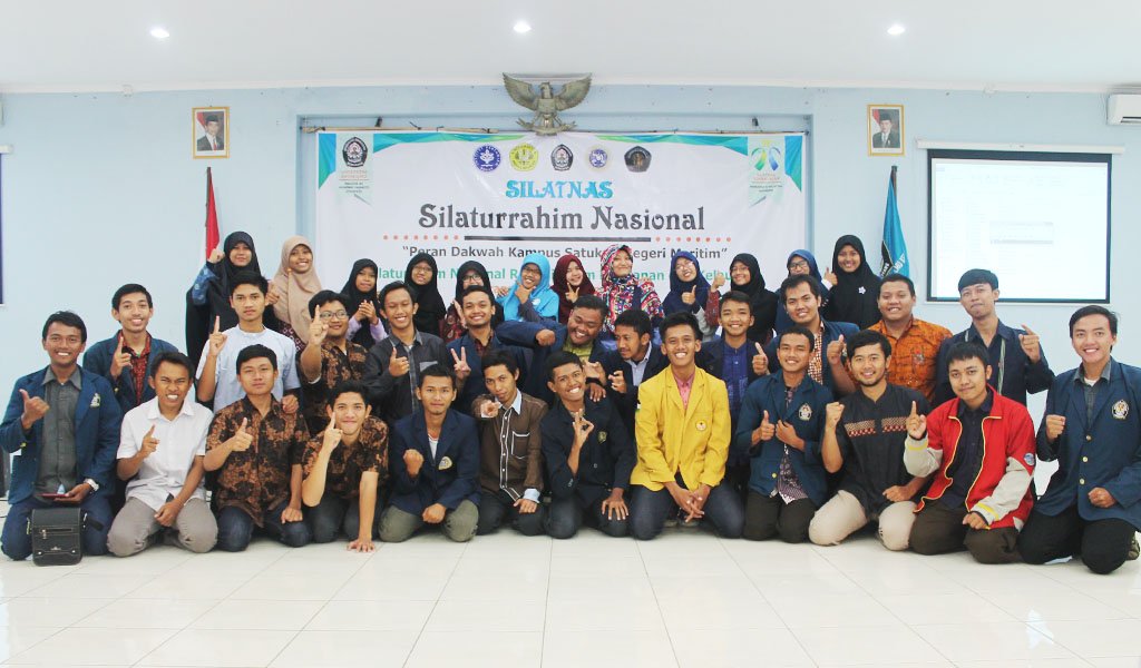 Gelar Silatnas di Usia 3 Tahun, Al-Bahrain FPIK Jadi Deklarator FLDKF Termuda di Indonesia albahrainfpikundip.wordpress.com/2015/11/10/gel…