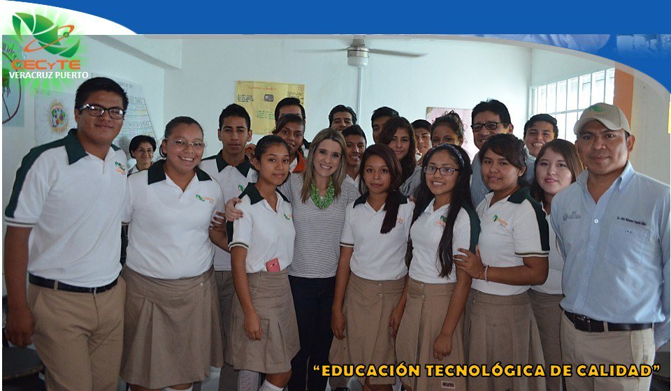 CecytevPuerto's tweet photo. La Diputada Belén Fernandez del Puerto con el grupo de portuarias del CECYTEV VERACRUZ PUERTO. @ARTEAGAPONTE https://t.co/5nONp6XaMT