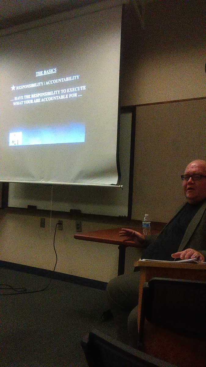 utoledoprssa's tweet image. Matt Zaleski of AB&amp;amp;B Marketing speaking to UT PRSSA members about political comm at tonight's meeting #utoledoprssa