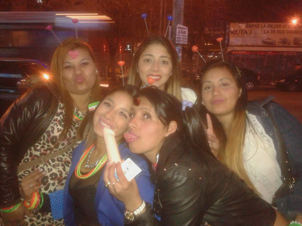 JeanetteNerea's tweet photo. Jajaja q locuras https://t.co/PMZpH0FrRL