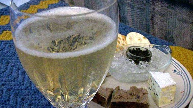 WCVB's tweet photo. Trending: Study: Drinking champagne may help prevent dementia https://t.co/vMZMoYYNaO https://t.co/fRNqnAaOyY