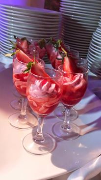 Mega_Amihan's tweet photo. Can't get enough of @balmesan luscious Strawberry sorbet 😘
#favefruit #Balmesanresto #Parcel2 #PortoArabia https://t.co/FbGt8hzOPU