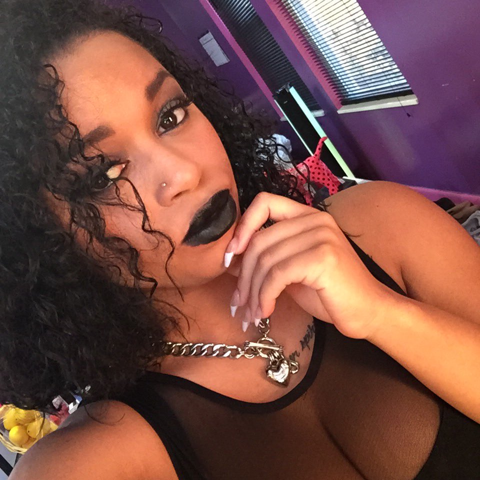luvleitweets's tweet photo. MatteBlack β£οΈβ£οΈβ£οΈ #makeupbylee https://t.co/fU5tmfW4ZI