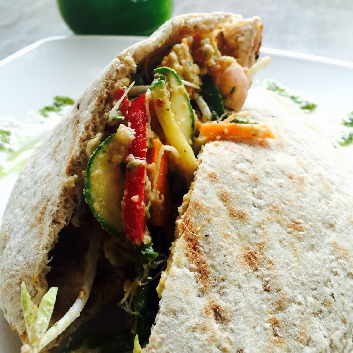 bioOrganicos's tweet photo. Pita de vegetales: pan artesanal, verduras salteadas y salsa de cacahuate ¡¡DELICIOSO!!
#eatClean &amp; #shopLocal https://t.co/2bWvw1f3hr