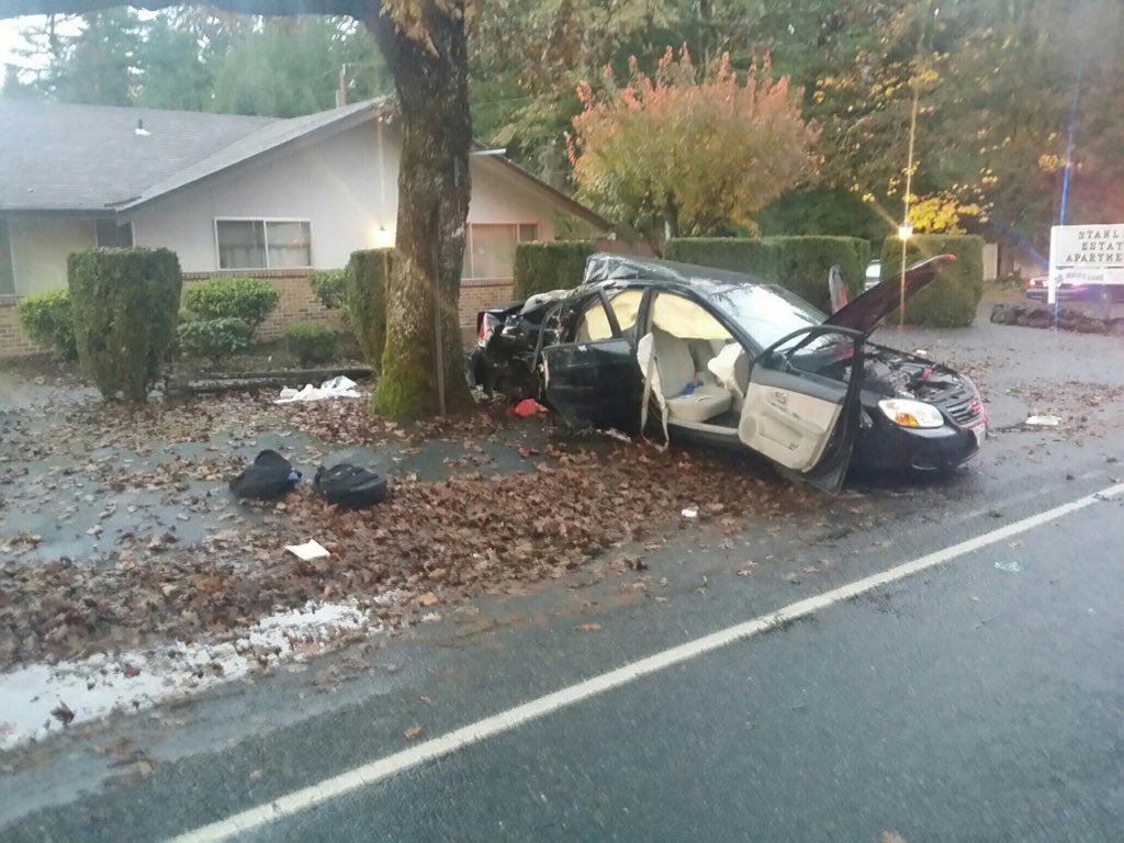 JoelMorenoKOMO's tweet photo. Another look at the car that crashed after 4 teens took it on a joy ride. A passenger died #liveonkomo at 11 https://t.co/0OfOaOKlf5