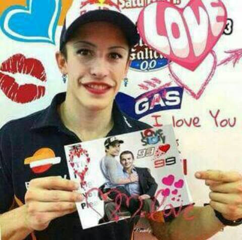 pangeRANDI_S's tweet photo. @R3galinho @MarcoBizzarri  @marcmarquez93 jajajajajaja https://t.co/wYzEVC6qpn