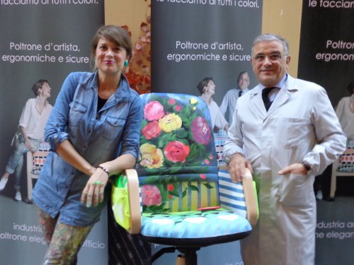 btboresette's tweet photo. Le #poltrone d’artista di #Pappalardo in mostra a #Napoli @BancaPromos https://t.co/9ilep06erq https://t.co/DzxczvfFyH