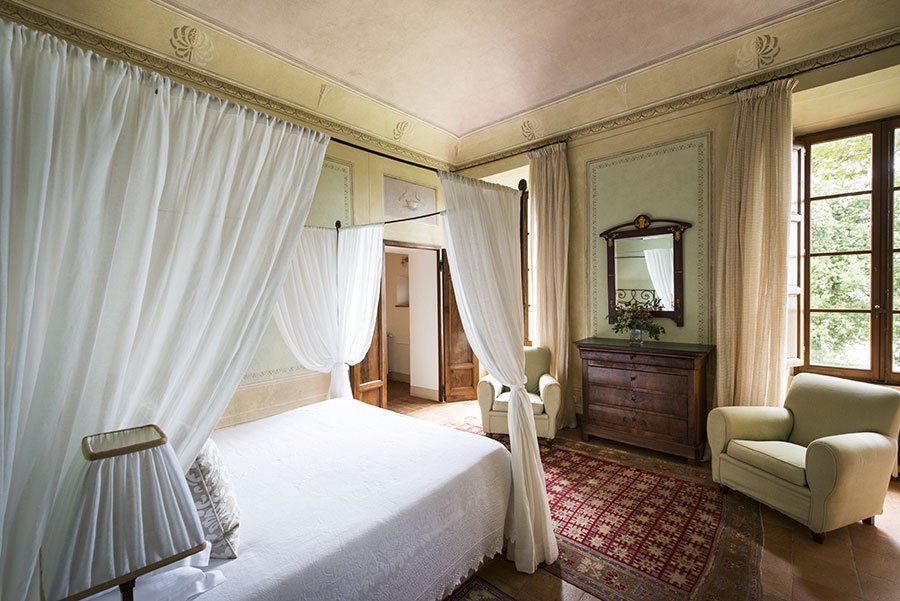 dimoredepoca's tweet photo. A weekend over the Tuscan hills around Volterra? Treat yourself to this 19th century #villa https://t.co/DqTDqa4tmf https://t.co/ud0Jn9o99E