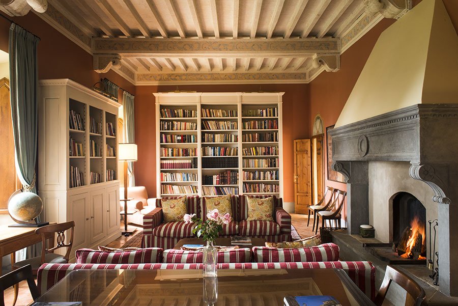 dimoredepoca's tweet photo. A weekend over the Tuscan hills around Volterra? Treat yourself to this 19th century #villa https://t.co/DqTDqa4tmf https://t.co/ud0Jn9o99E