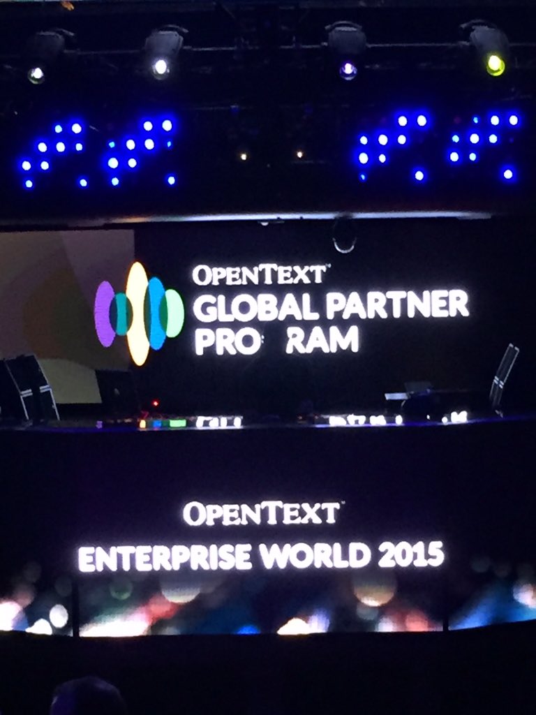 GregMillerTech's tweet image. @GregMillerTech: Fun night at the OpenText Partner Appreciation party at Hakkasan. #OTEW