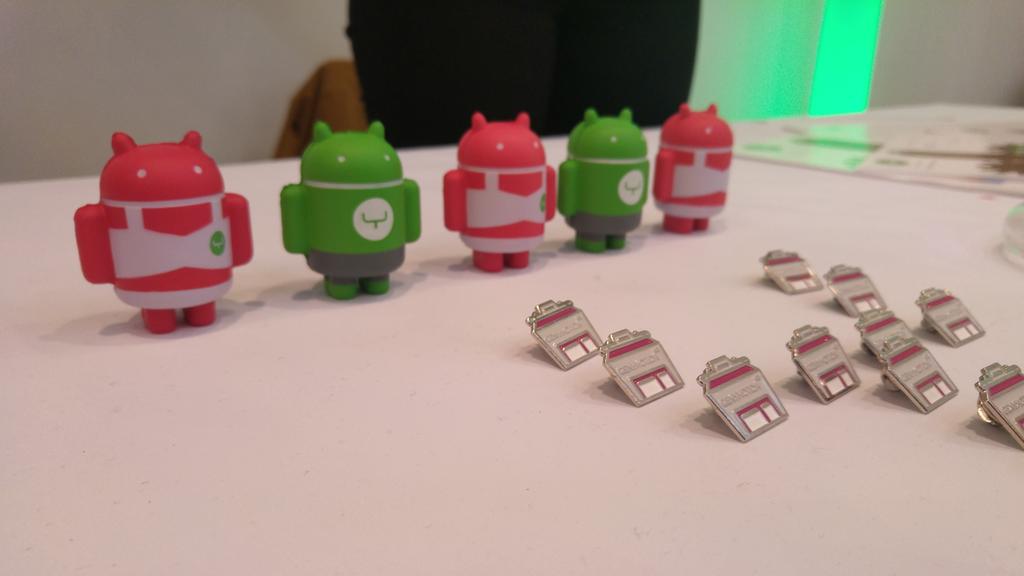 ybb_'s tweet photo. Il en reste !   #genyboy  #genygirl  #droidconfr https://t.co/EPOAjzQWZi