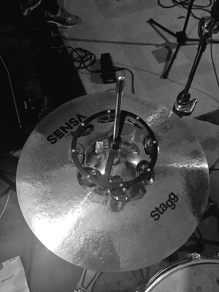 Flamebwoylondon's tweet photo. New cymbals. #staggcymbals #staggfamily #getsyouplaying #drummer #cymbals #sensa #LondonLife #studio #katalinakicks https://t.co/JfwXj48bMo