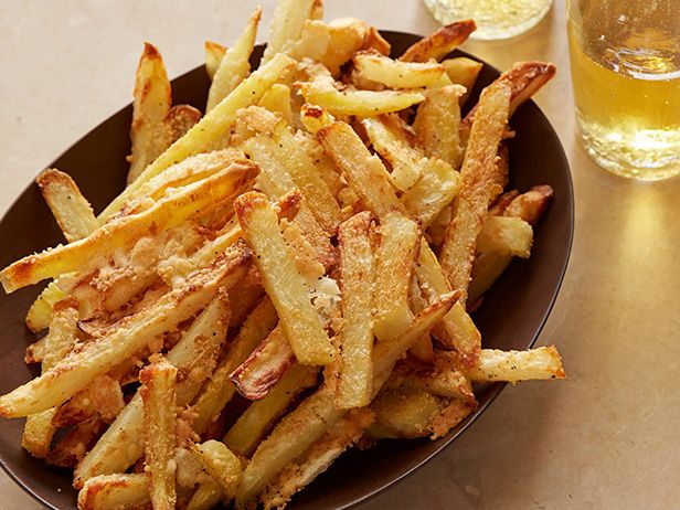 FoodNetwork's tweet photo. Parmesan cheese is like fairy dust. RT if you agree, then try Oven-Baked Parmesan Fries: https://t.co/KRnz0hUK87. https://t.co/xyPVvyZ3yP