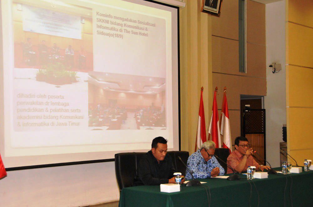 kemkomdigi's tweet photo. Tujuan kunjungan tsb adl utk  mengenal lebih jauh apa saja yg berkaitan ttg komunikasi &amp; informatika (10/11) -pih.f https://t.co/AJWI61Xh82