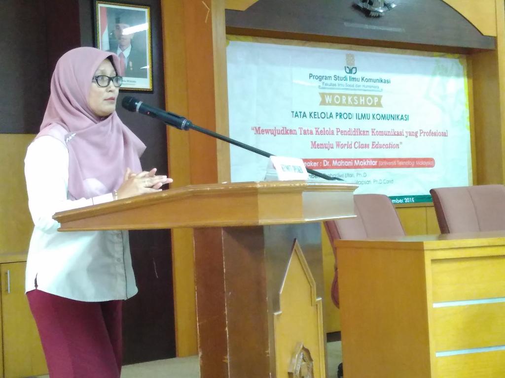 Dr. Mahani Mokhtar dalam workshop Tata Kelola Pendidikan Komunikasi yang Profesional <a href="/KominkaJogja/">I.Komunikasi UIN.YK</a>