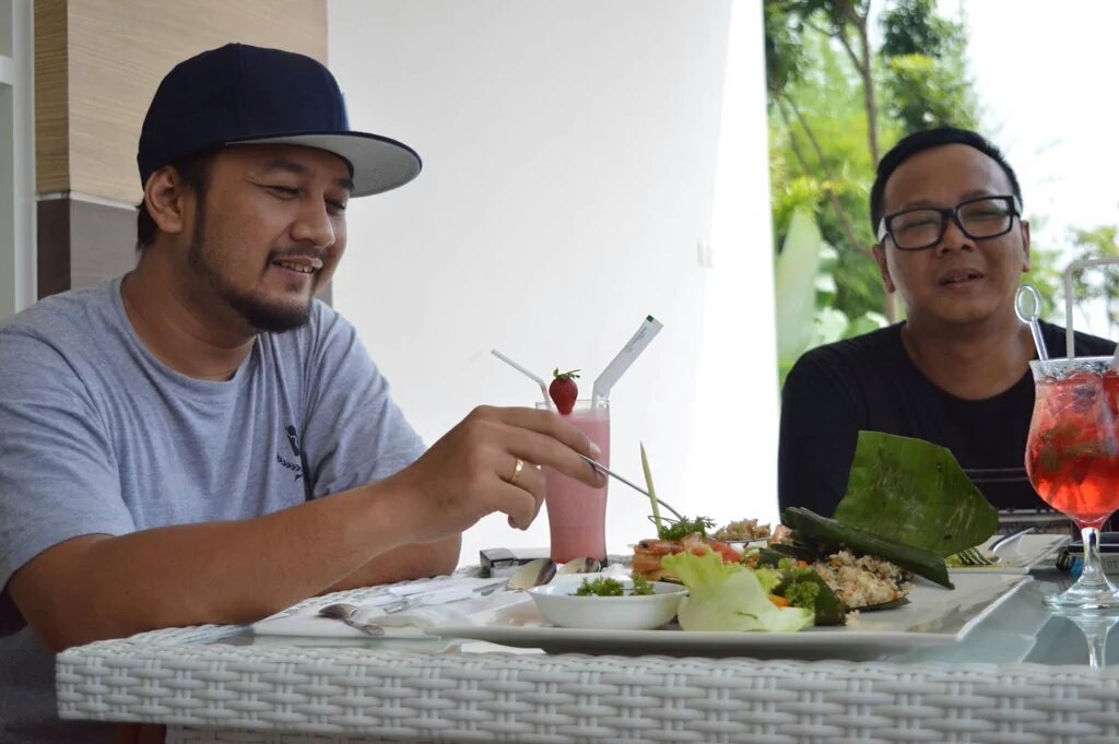 RezpectorSolo's tweet image. Happy bornday @TitzGomez 🎂 , Semoga kedepan lebih sukses dari sebelum nya.. amin 😇