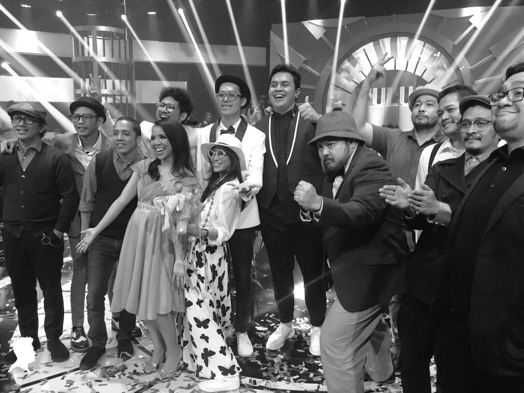 musiktulus's tweet photo. Selamat siang teman-teman.
Bagian mana di "TULUS: Merdu Untukmu" semalam yang jadi favorit kalian?
#TulusTransTV https://t.co/euq7Bo6npN