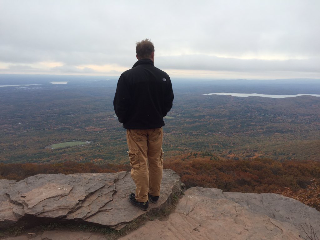 chefafisher's tweet photo. Overlook mtn, just outside of Woodstock. #lookslikehome #missapplachiantrail #hilda https://t.co/EZIXt0ZZR7