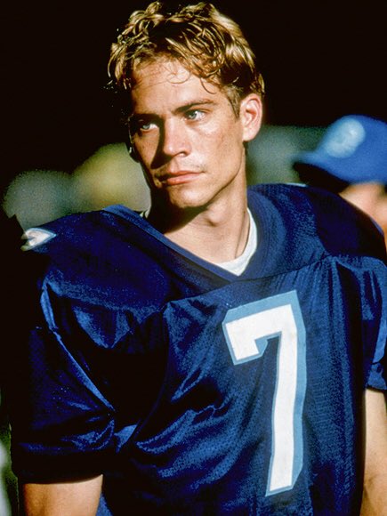 CeeVee0427's tweet photo. @RealPaulWalker circa #VarsityBlues 💙🏉 #mcm https://t.co/EFpv4PUefT
