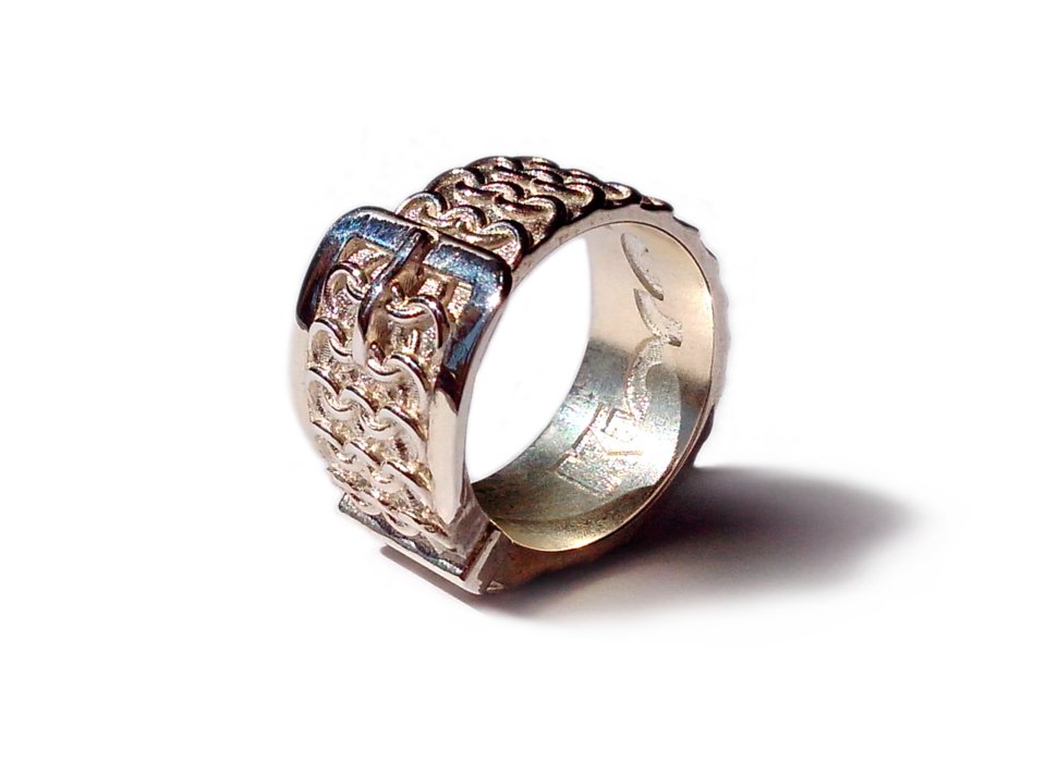 Kiorodesign's tweet photo. Check out the #3Dprinted Belt ring https://t.co/WI1Qj347B6 @shapeways https://t.co/KHypHi5E9C