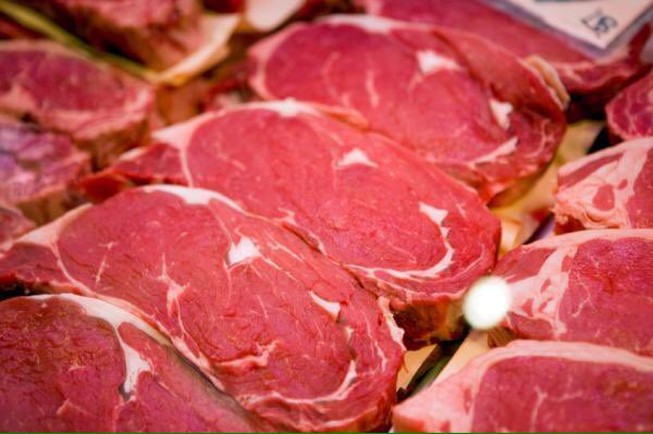 CornerButcher's tweet photo. RED MEAT - Just in time for the holidays.

#laverne #butcher #cornerbutcher #steak #redmeat #rawmeat #topchoice https://t.co/WlCRfCEHVI