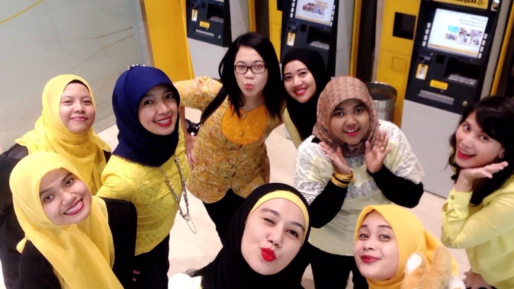 w_luki's tweet photo. @MaybankID wefie #MaybankIndonesia https://t.co/iZeQynMY4y
