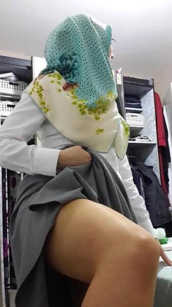 AGadisimut's tweet photo. Lg dikantor. https://t.co/IUvGjcqgwE