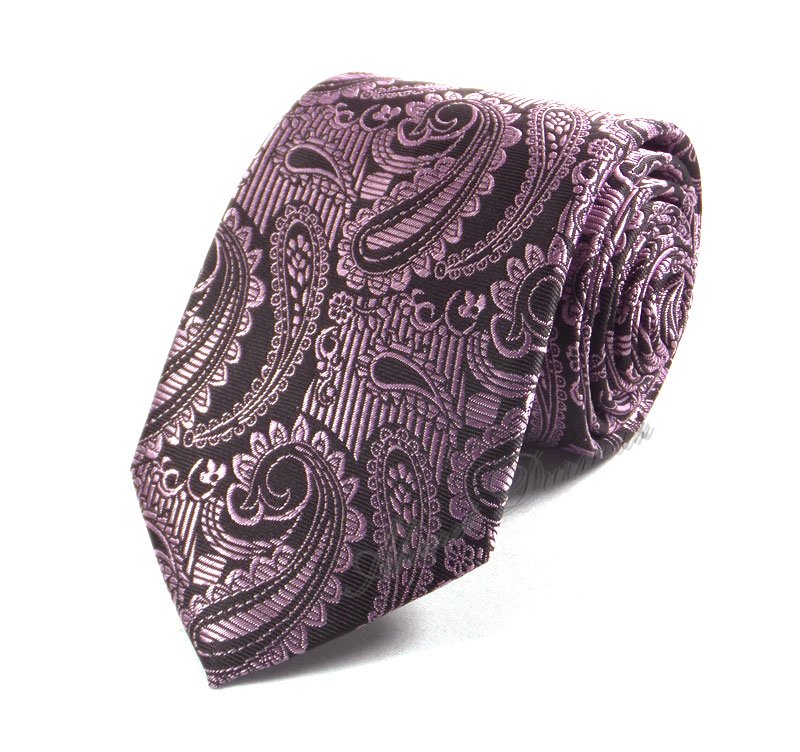 Gül Kurusu Siyah Şal Desenli Kravat 6221
7,5 cm Modern Orta Stil Mikro Kumaş
sadekravat.com/gul-kurusu-siy…