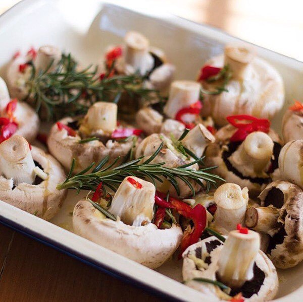 Feeling under the weather? We love this home remedy from @kyrstie_afl, adding fresh chilli and garlic to her roast …