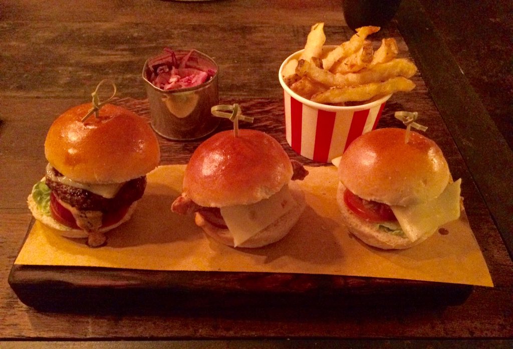 Artisan - Trio of Sliders (Beef, Chicken, Pulled Pork) • £11.00 • 8/10 @Artisan_SF  #Manchester