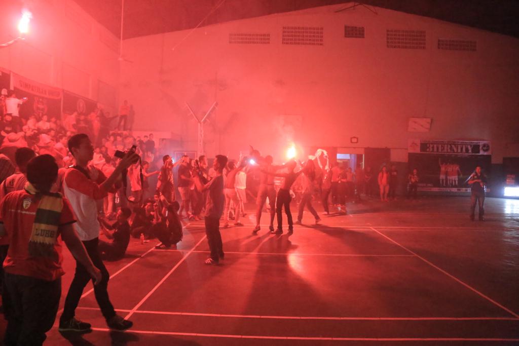 UtdIndonesiaMTO's tweet photo. @MetrofordEnd bakar bakar bakar #3ternity https://t.co/KwRbdfxYOn