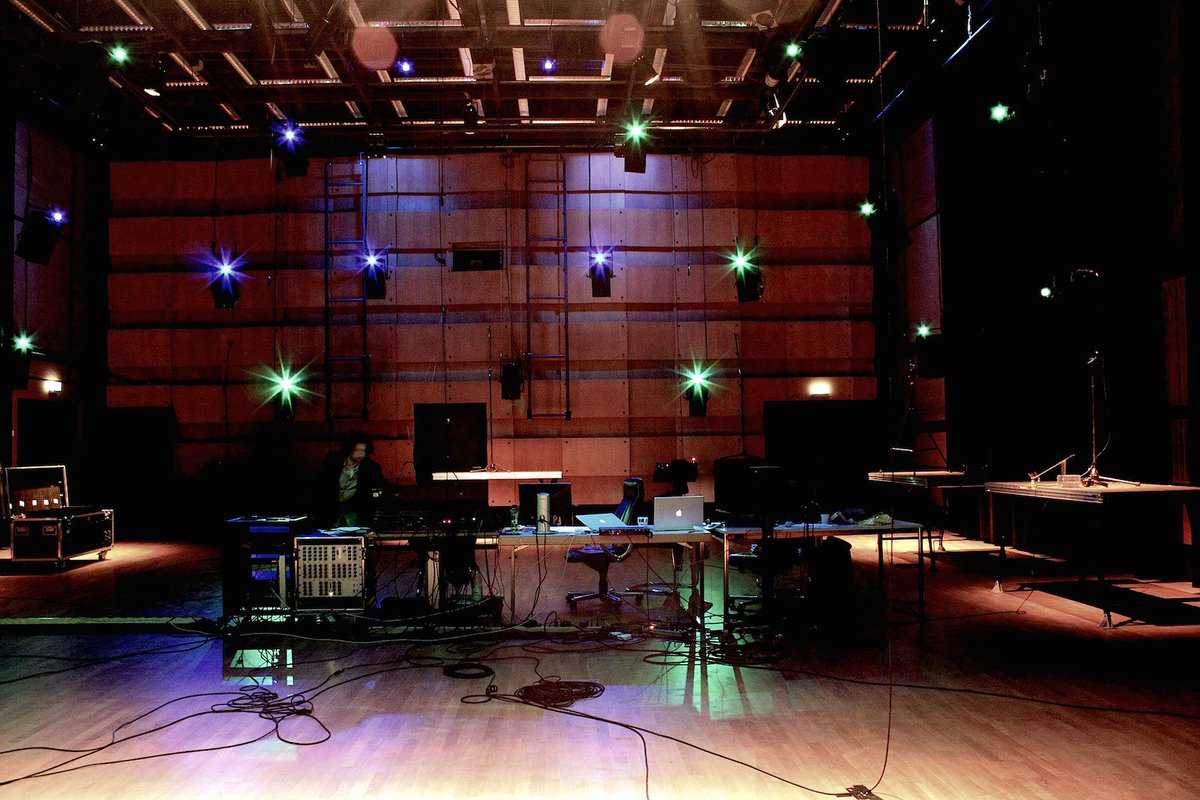 dieseAST2015's tweet photo. Réservez la soirée concert en projection sonore immersive !
18 nov. 20h
04 76 57 46 60
reservation-ast2015@imag.fr https://t.co/E1bGwRvzVg