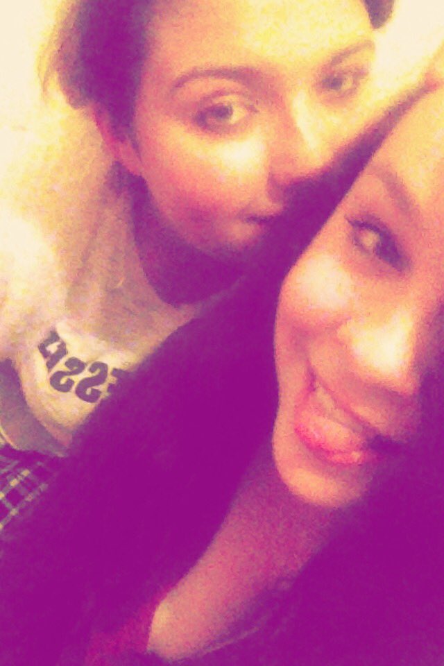 katiefisk17's tweet photo. Love my bestie @LaurenS22776258 💕💕💯💯💋💋 https://t.co/pyyc44UZLv