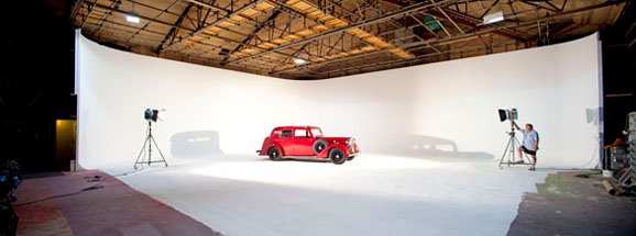 photo_studiohre's tweet image. Build your next set @HallifordFS Commercial studio with all the services &amp;amp; knowledge you'll need! #StudiooftheWeek