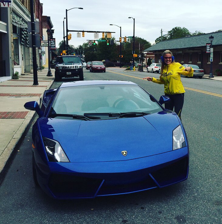 bonniemuffs's tweet photo. Yellow is the new blue. #Lamborghini #sunmuffs #Charlotte #originalearhug https://t.co/5Noqy5PboP