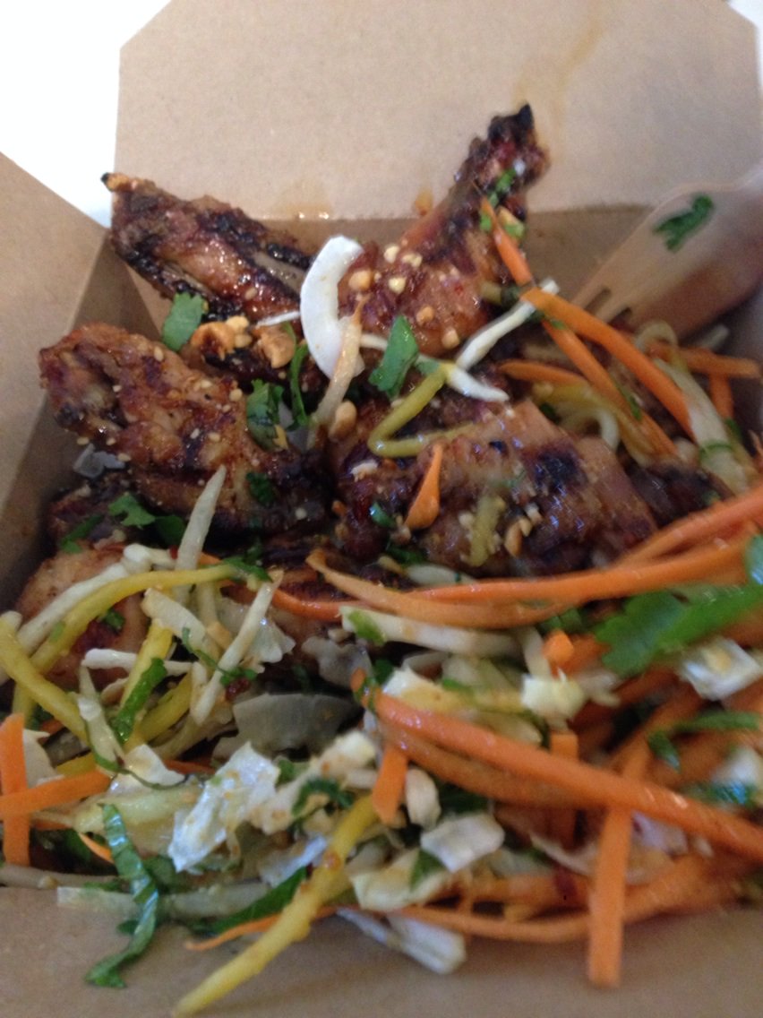 SteveMcVinyl's tweet photo. Mmmmm. Gorgeous box of Latin American style honey &amp; lime chicken wings from @yakumama00 https://t.co/slZ645qV95