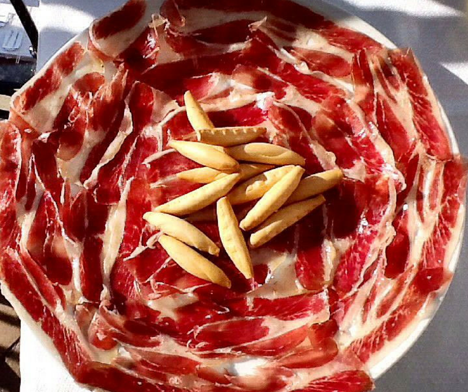 jamonaddiction's tweet photo. Un pequeño tentempié #jamonaddiction https://t.co/AH0ZHwsvRe